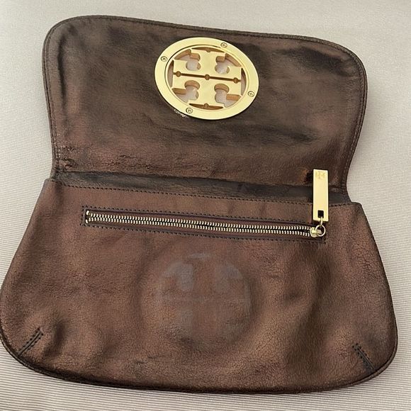 Tory Burch clutch - Picture 4 of 6